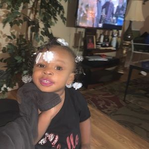 Meet your Posher, Lacole